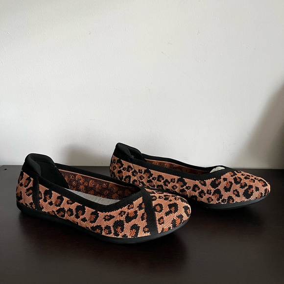 Clarks Ballet Flats - Picture 3 of 5